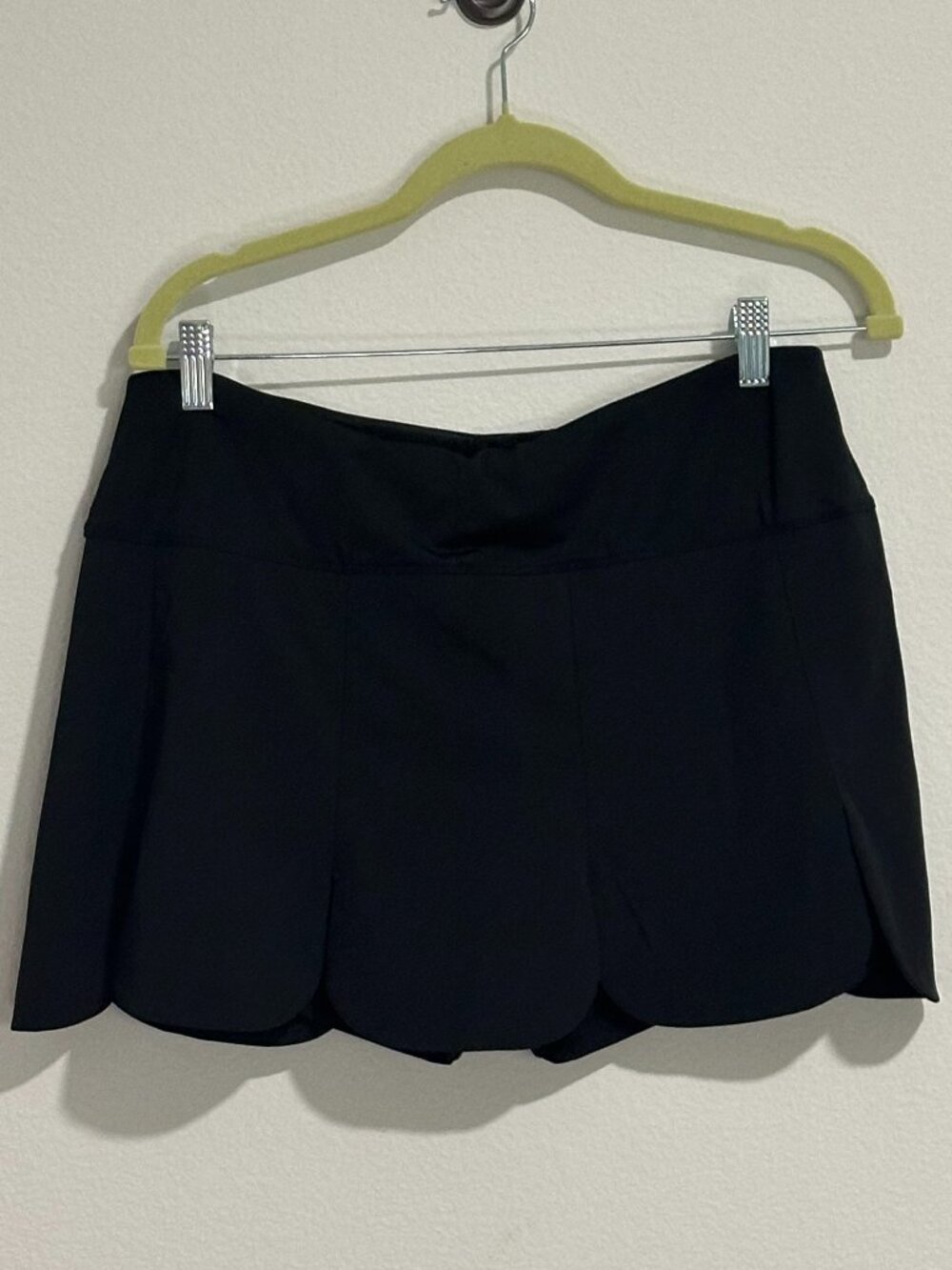 Fila Black Scalloped Tulip Hem Tennis Golf Skort Built-In Shorts Size L